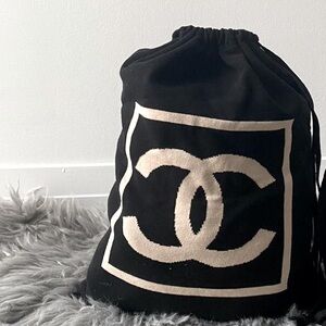 Chanel CC logo backpack knit black cream precision bag